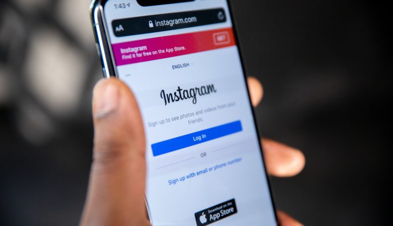 How to Mass DM Account Followers on Instagram